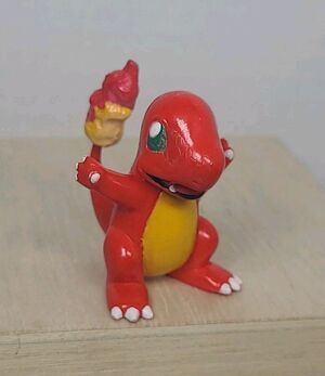 Vintage Tomy Pokemon Charmander CGTSJ 1999 Nintendo 2" Mini Collection
